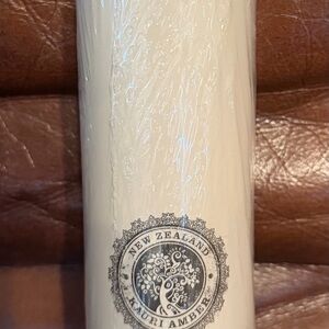 Tweak'd By Nature New Zealand Tamed Bye Bye Frizz Finishing Hair Spray 8 oz NEW